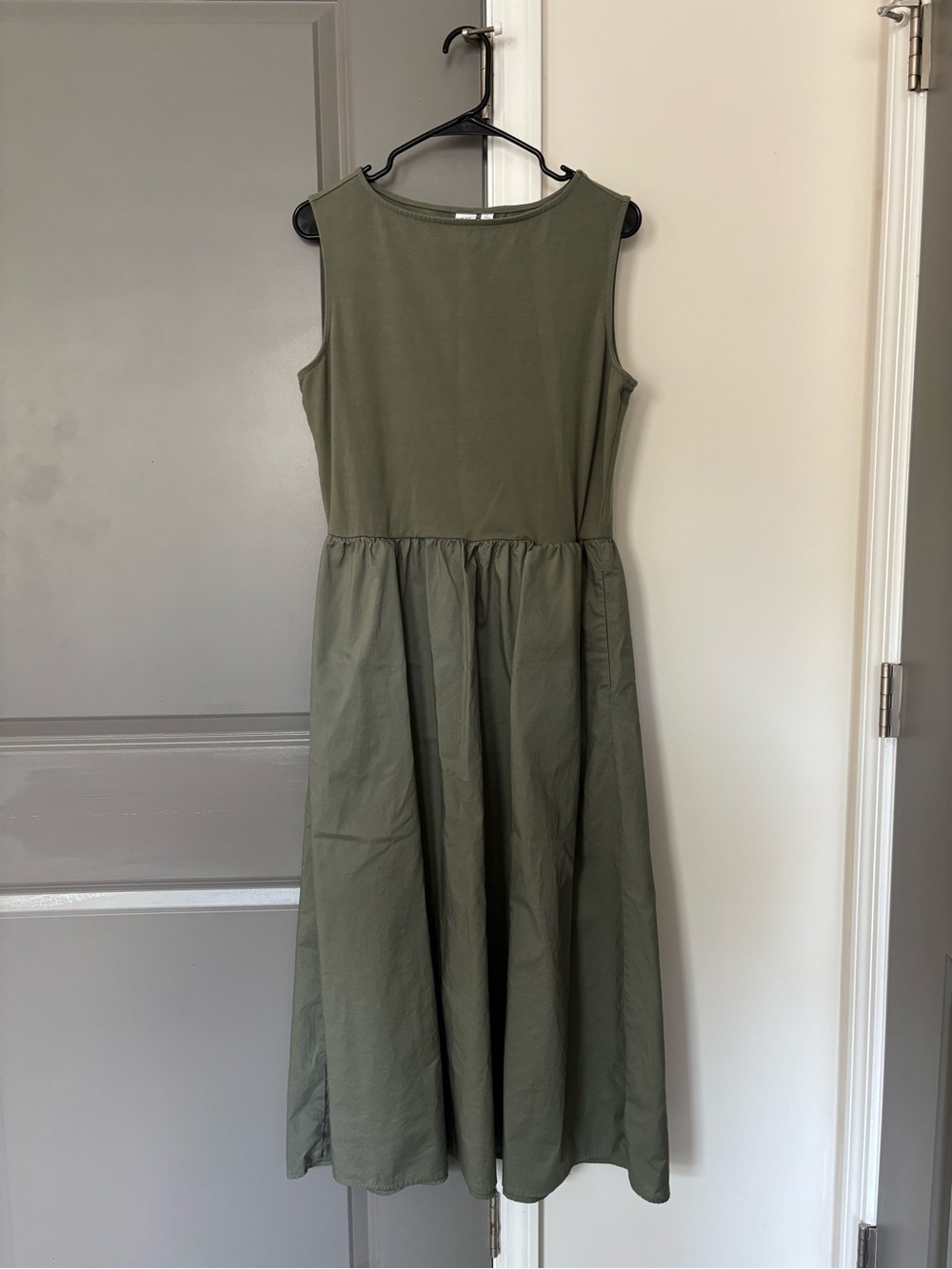 Gap Sleeveless Boatneck Midi Dress